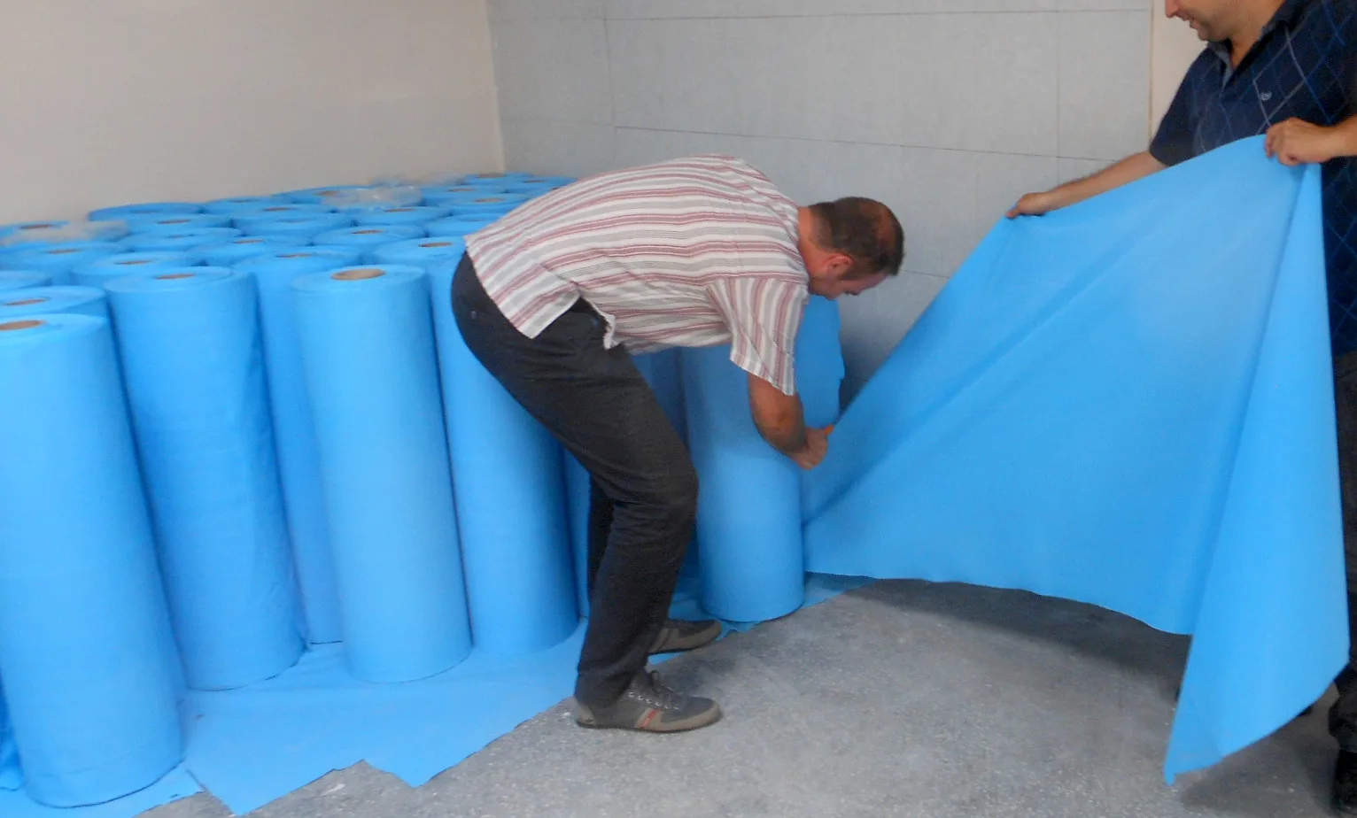 Embossed Polyethylene Rolls